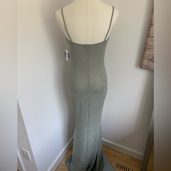 Windsor Green Sleeveless Dress - Picture 3 of 7